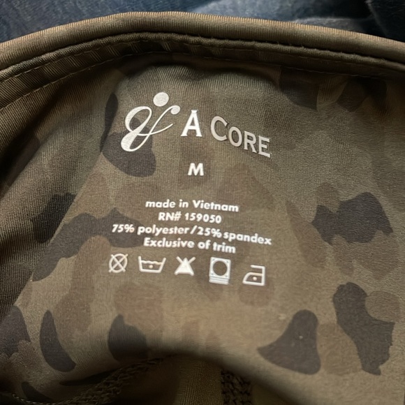 A Core Camouflage Olive Green Leopard Print Leggings Size M Brand New - Picture 9 of 9